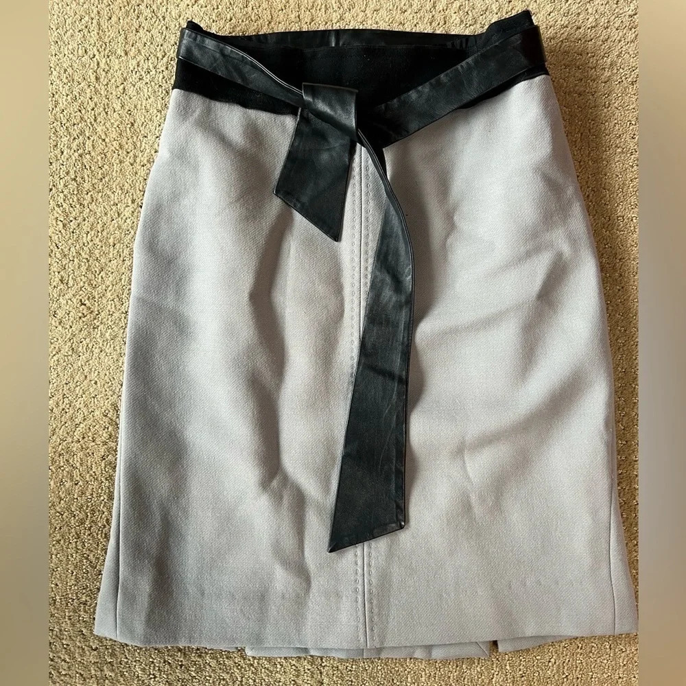 Per Se by Carlisle skirt with leather belt